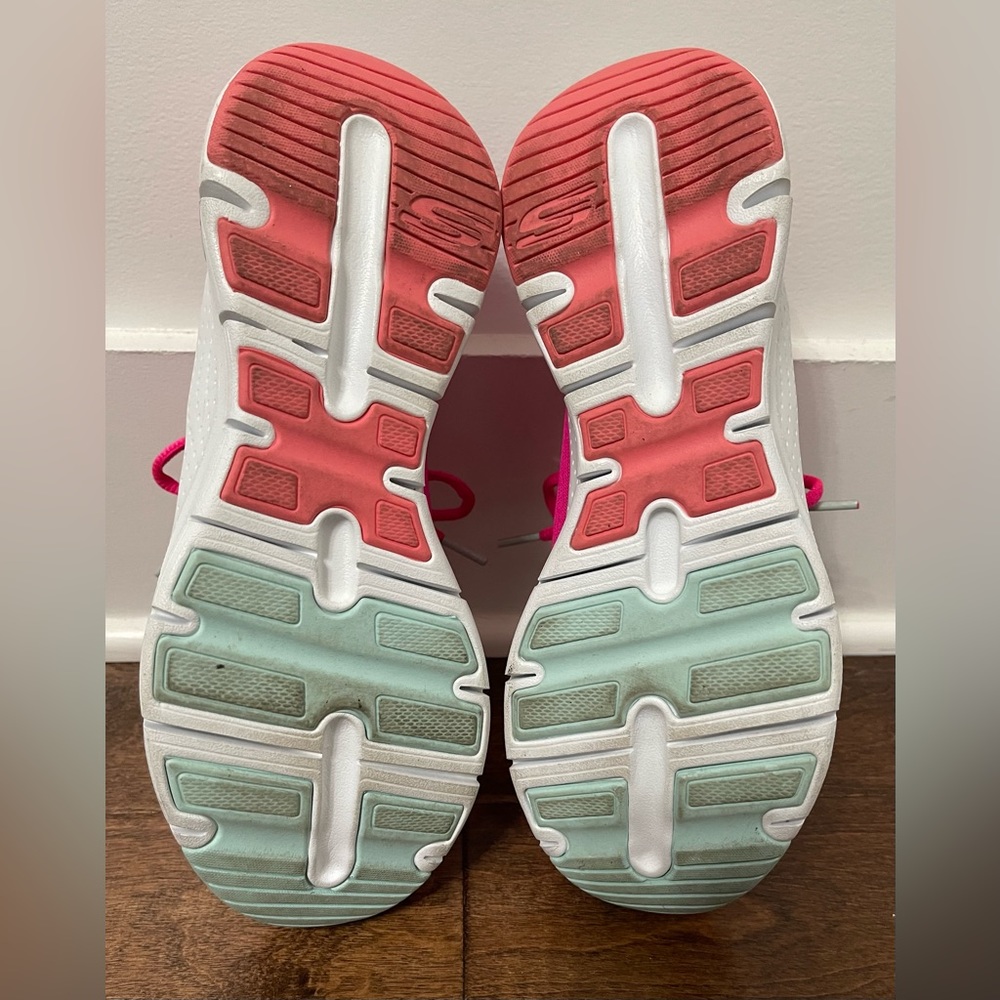 Sketchers Hot Pink Infinity Cool Arch Fit Sneaker Size 6.5 - Picture 11 of 11